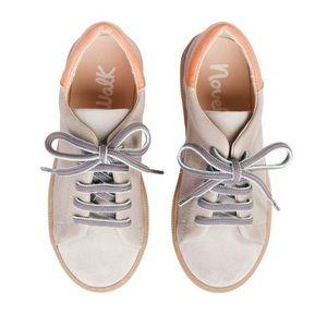 Marcel walk moon sneaks